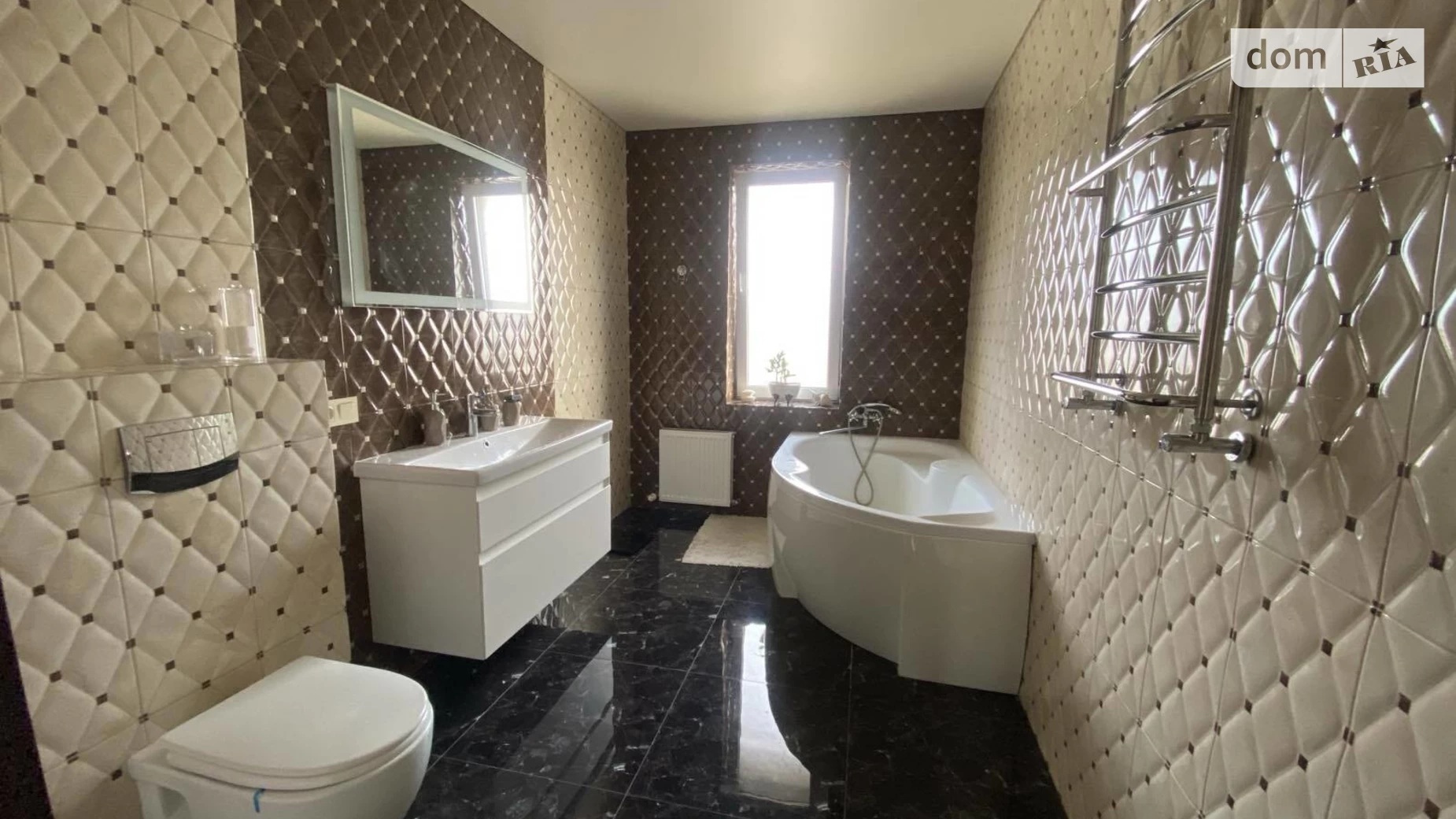 Продается дом на 2 этажа 203 кв. м с подвалом, цена: 205000 $ - фото 3