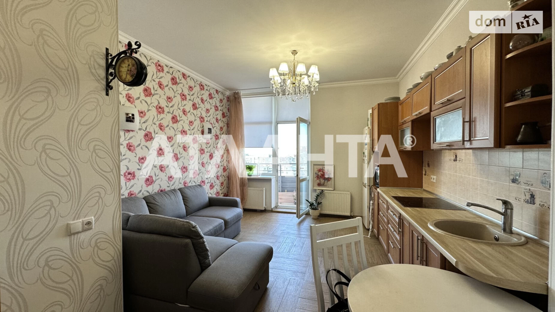Продается 1-комнатная квартира 48.7 кв. м в Одессе, ул. Инглези, 6/1 - фото 2