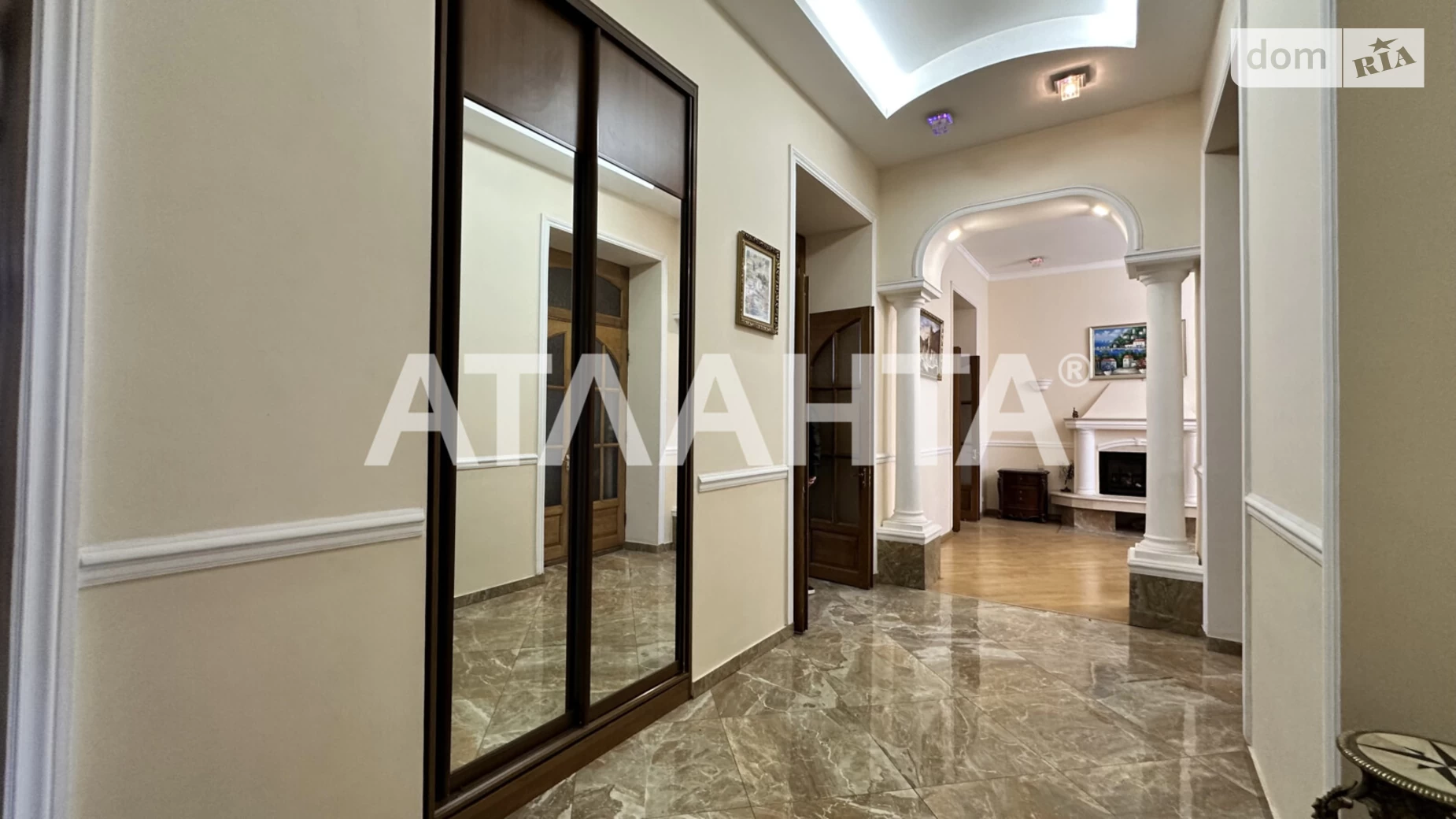 Продается 5-комнатная квартира 222.6 кв. м в Одессе, ул. Екатерининская - фото 2