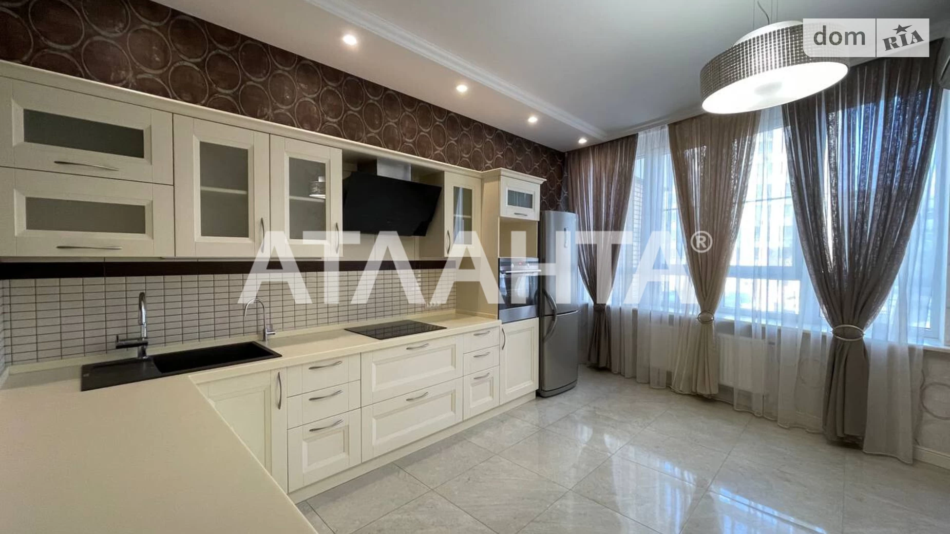 Продается 3-комнатная квартира 102.4 кв. м в Одессе, ул. Независимости, 11/2 - фото 3