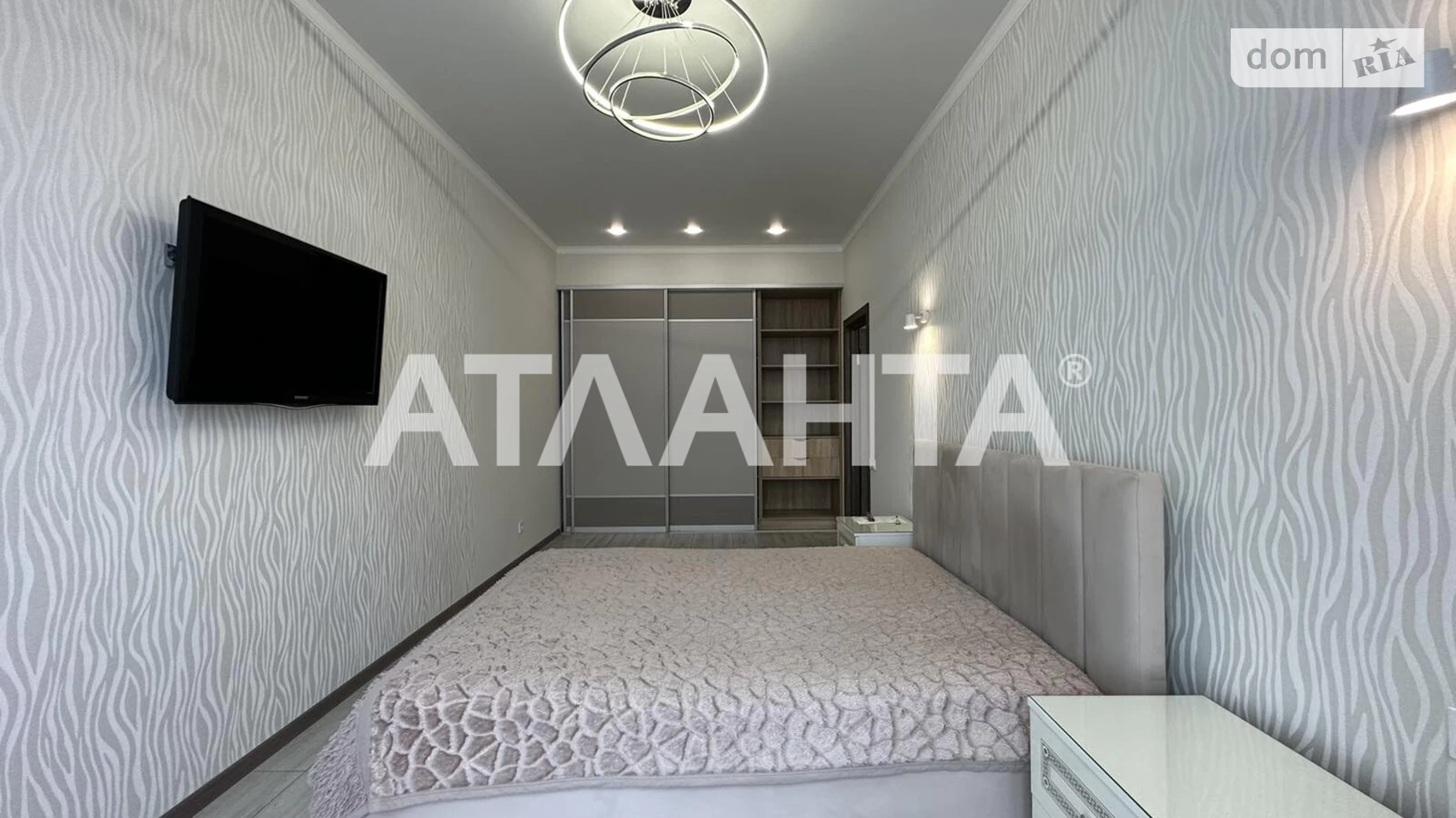 Продается 1-комнатная квартира 46.5 кв. м в Одессе, бул. Итальянский, 1Б - фото 2
