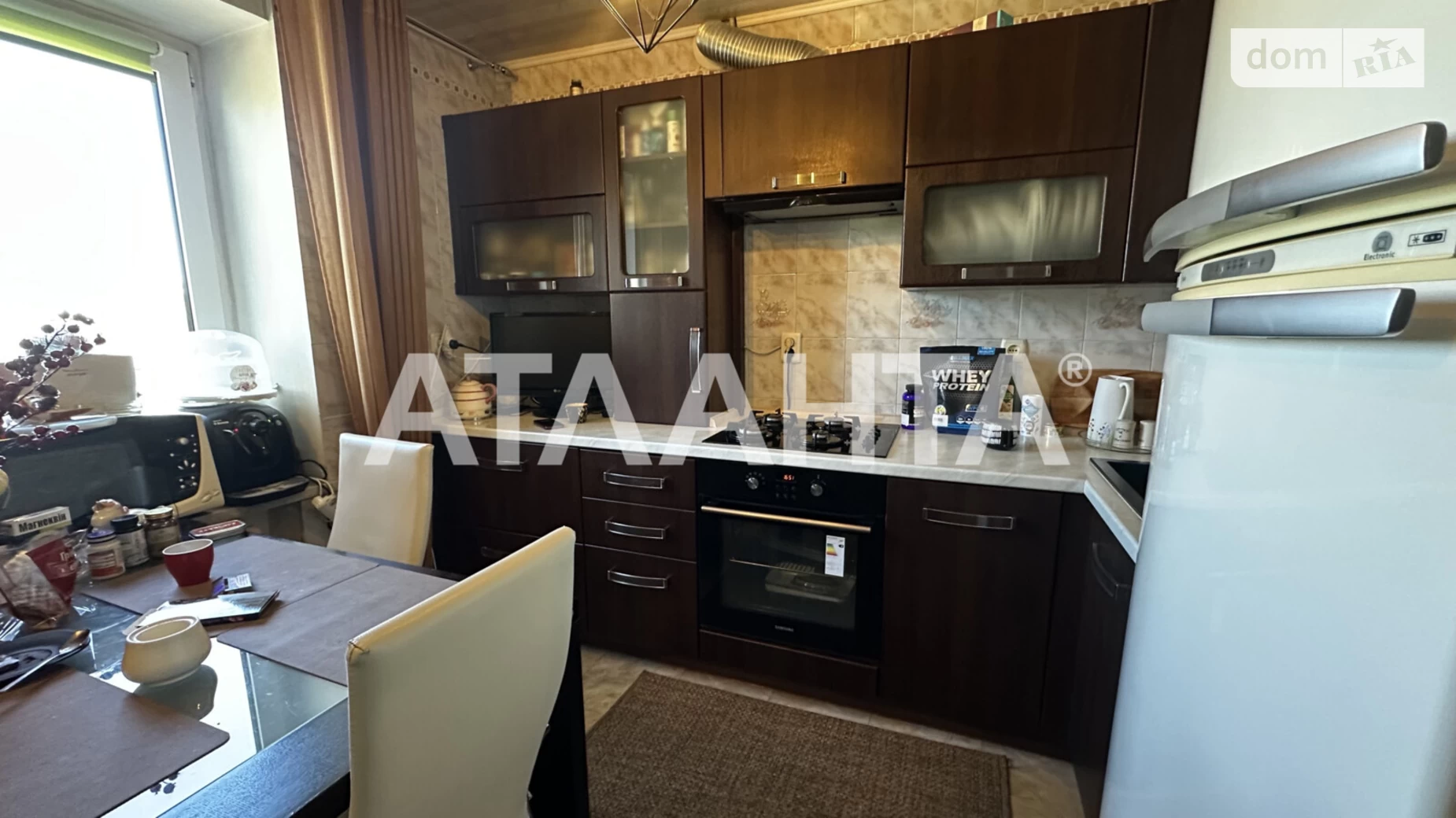 Продається 3-кімнатна квартира 68.4 кв. м у Одесі, Фонтанська дор. - фото 2