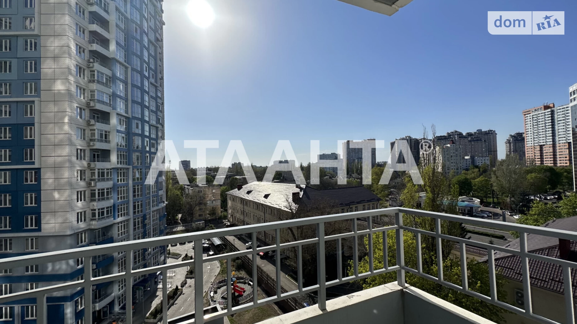 Продається 1-кімнатна квартира 44 кв. м у Одесі, просп. Гагаріна, 19Б - фото 2