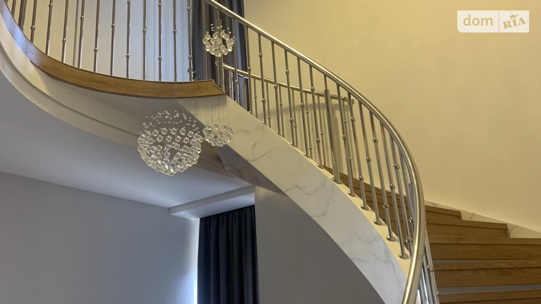 Продается дом на 2 этажа 295.3 кв. м с балконом, цена: 500000 $ - фото 3