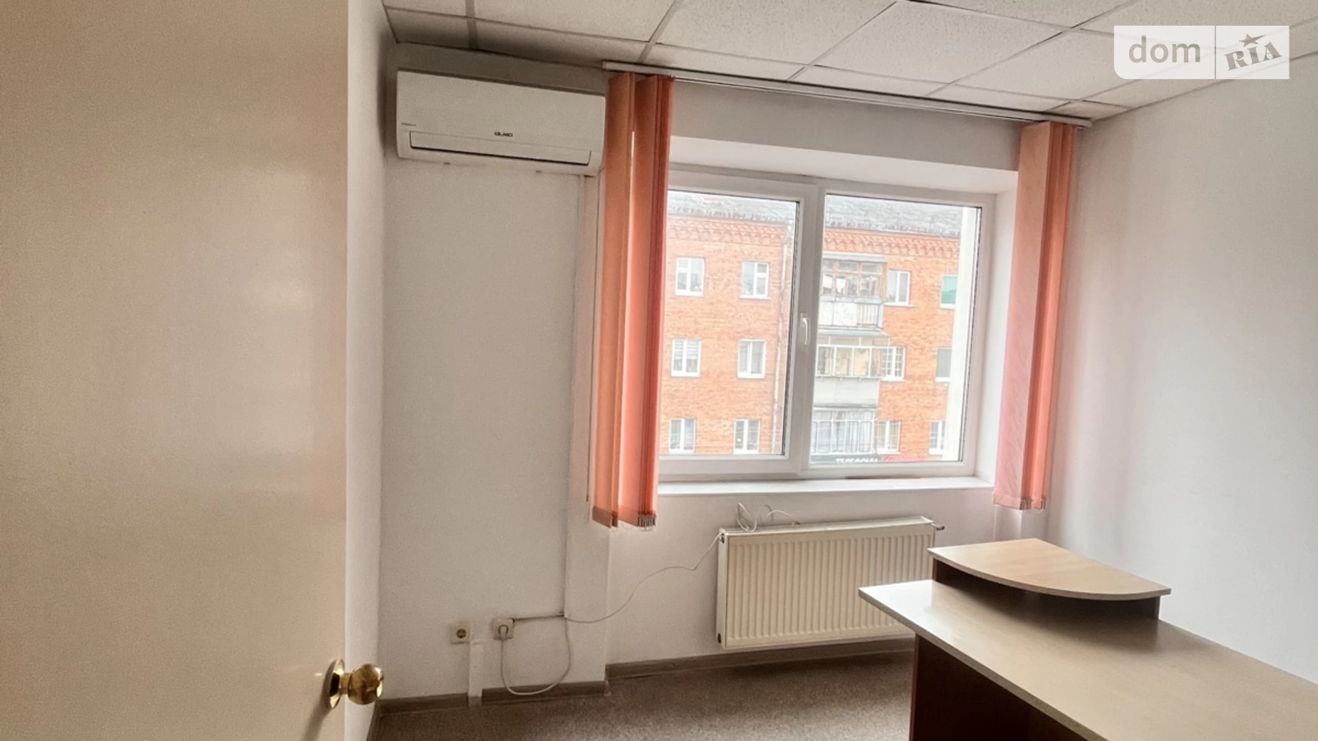 Сдается в аренду офис 24.2 кв. м в бизнес-центре, цена: 6800 грн - фото 3