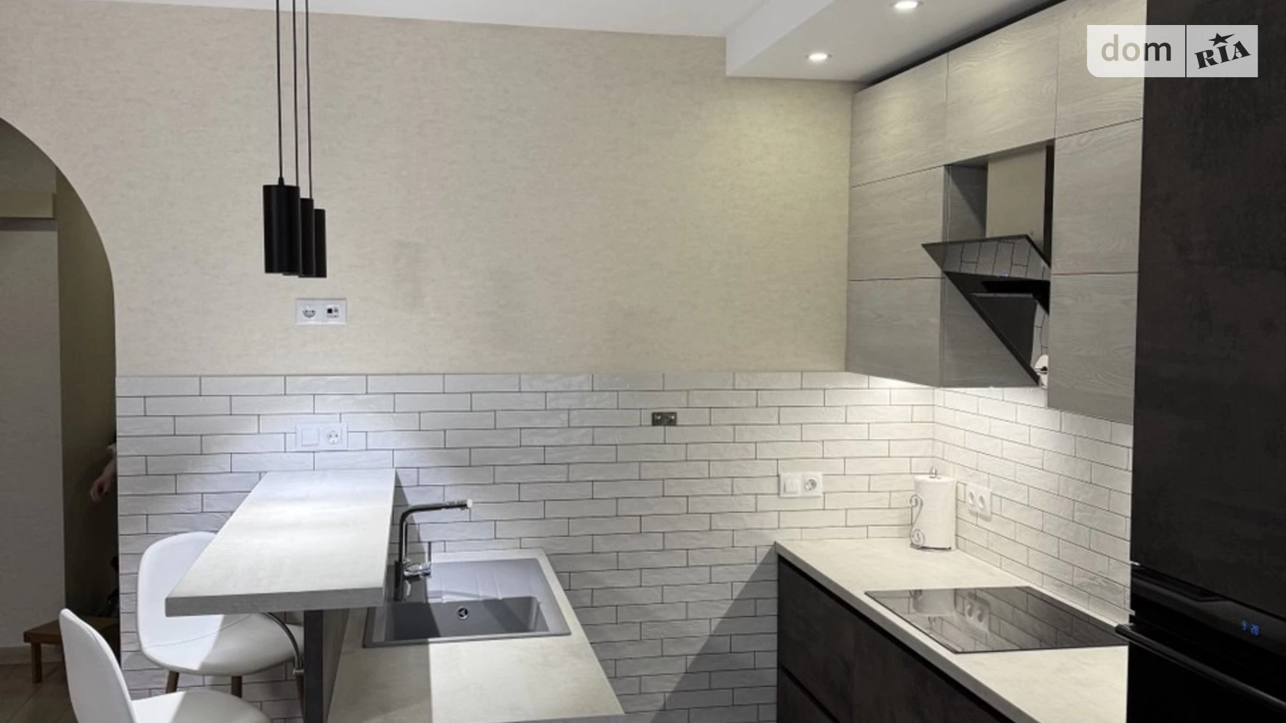 Продается 2-комнатная квартира 72.5 кв. м в Киеве, цена: 156200 $ - фото 2