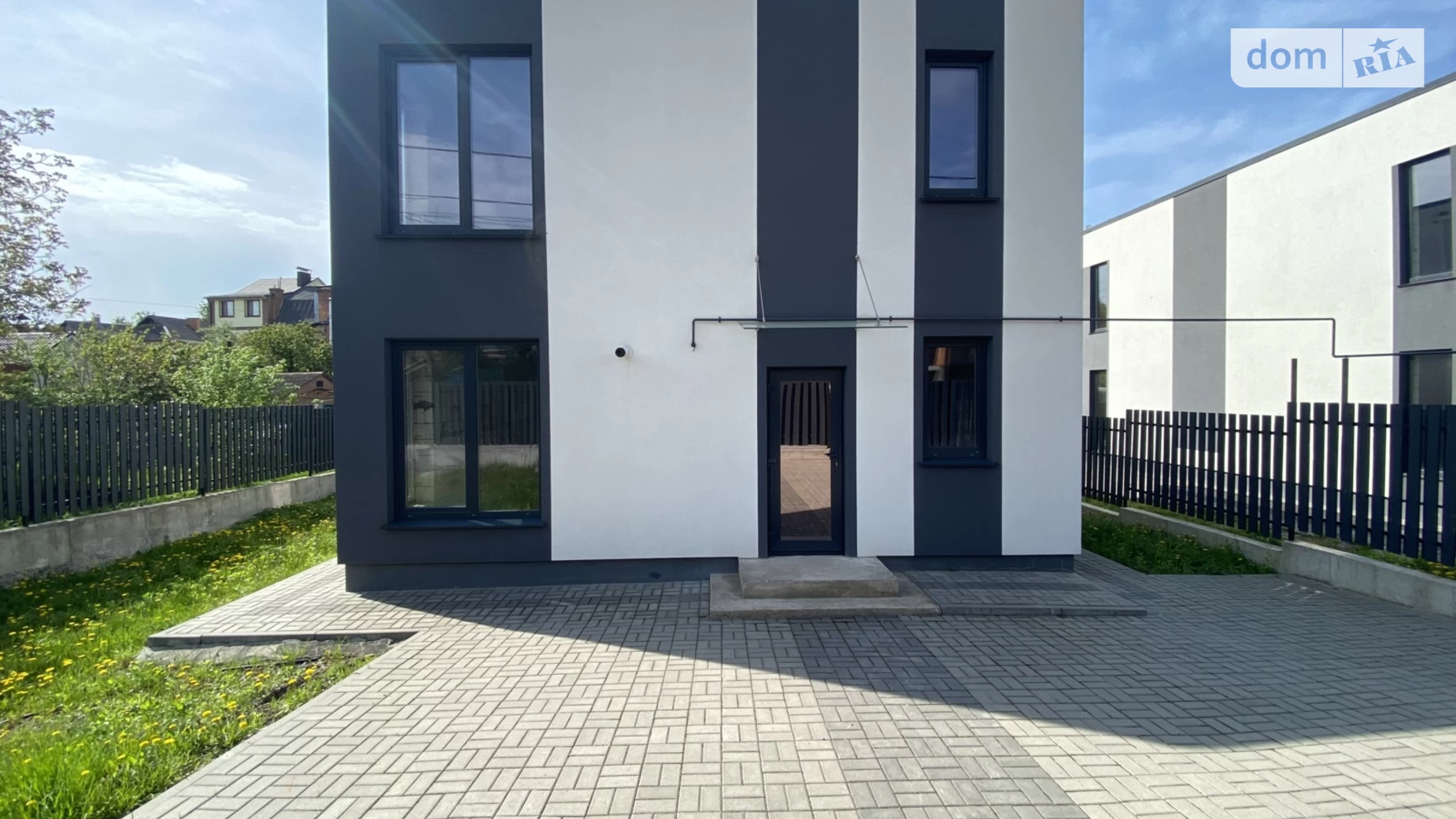 Продается дом на 2 этажа 121 кв. м с подвалом, цена: 129000 $ - фото 2