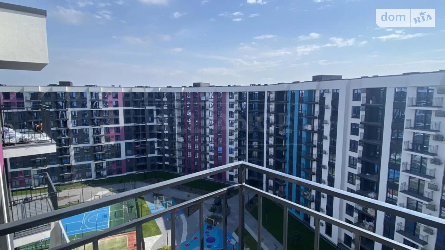 Продается 1-комнатная квартира 40 кв. м в Ивано-Франковске, ул. Крайковского, 1А корпус 8 - фото 3