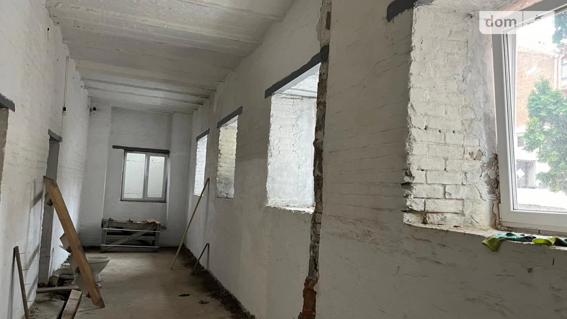 Продается офис 213 кв. м в бизнес-центре, цена: 250000 $ - фото 2