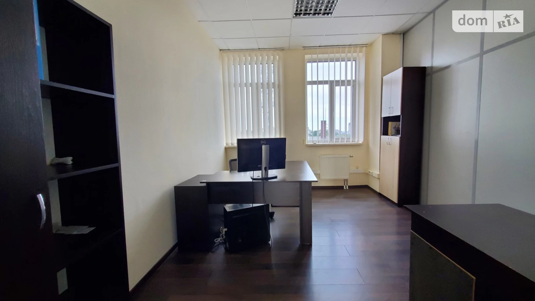 Сдается в аренду офис 180 кв. м в бизнес-центре, цена: 87300 грн - фото 4