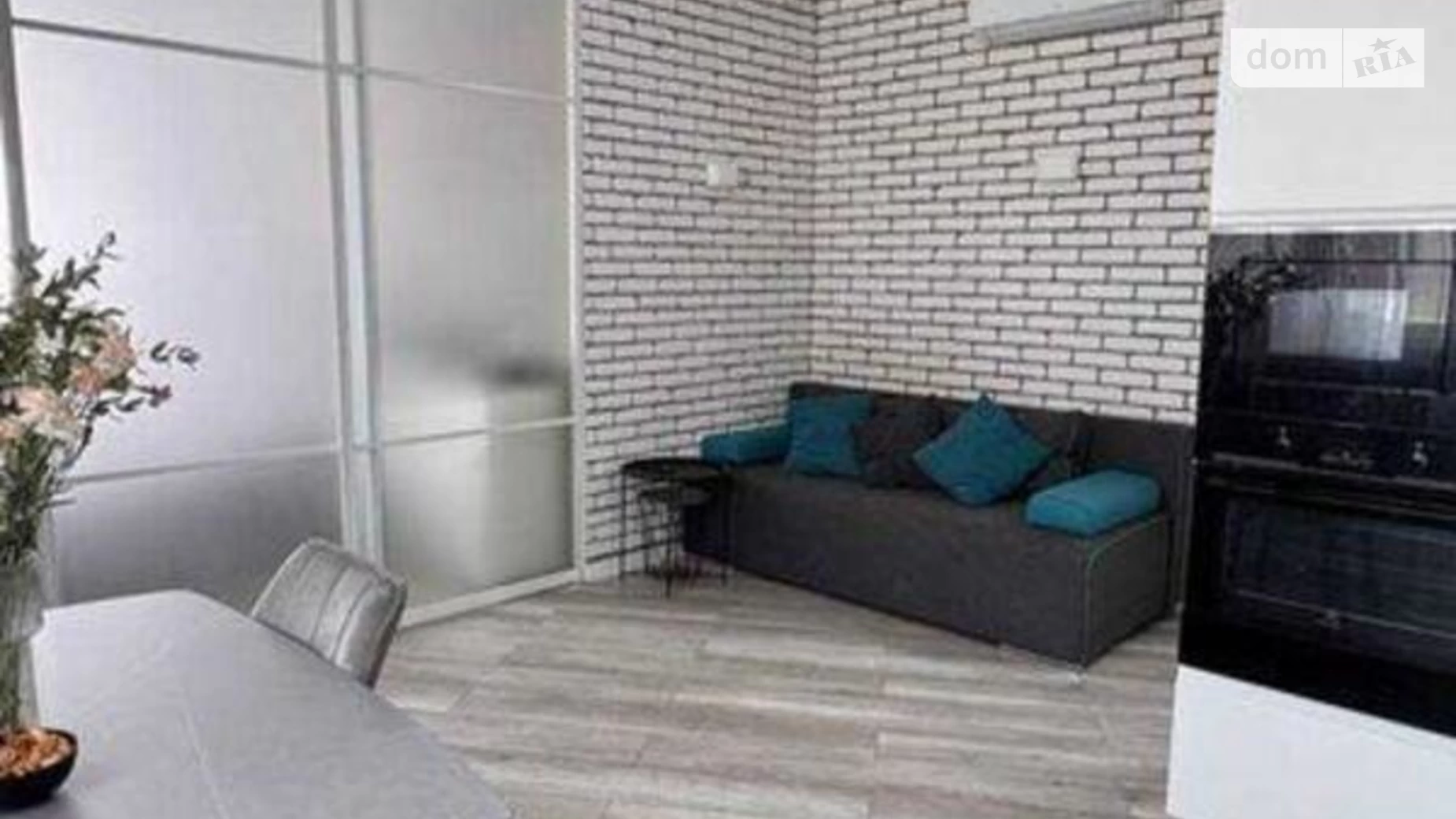 Продається 1-кімнатна квартира 45 кв. м у Києві, вул. Драгоманова, 10 - фото 2