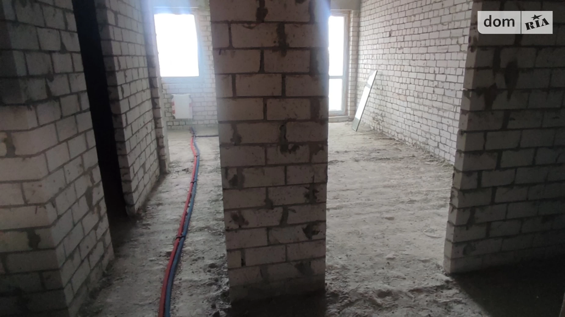 Продается 1-комнатная квартира 42 кв. м в Харькове, ул. Нескореных(Героев Труда), 1 - фото 2