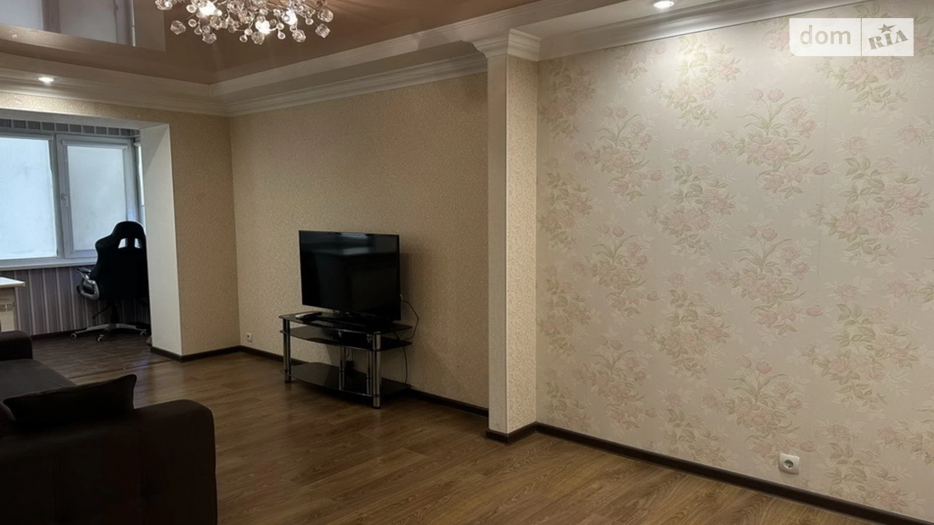 Продается 1-комнатная квартира 46 кв. м в Одессе, ул. Среднефонтанская, 47/51 - фото 2