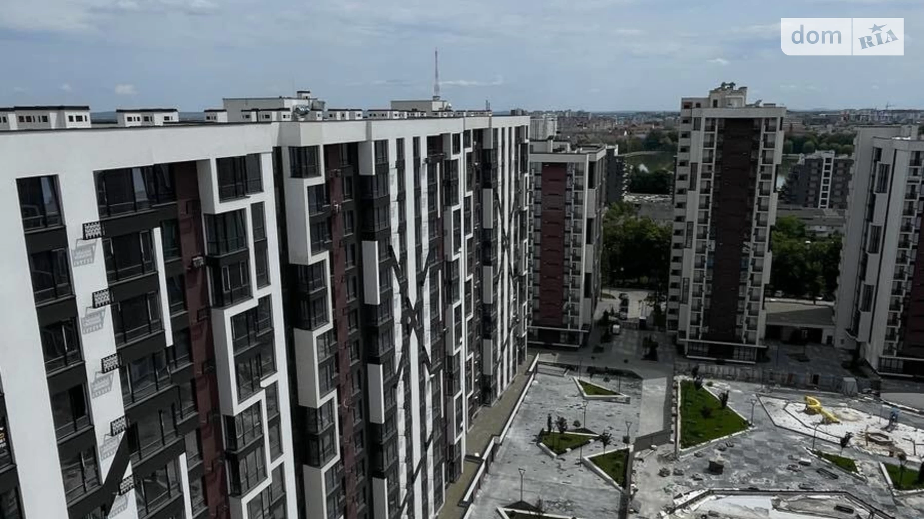 Продается 2-комнатная квартира 73 кв. м в Ивано-Франковске, ул. Ленкавского, 34/1 - фото 5