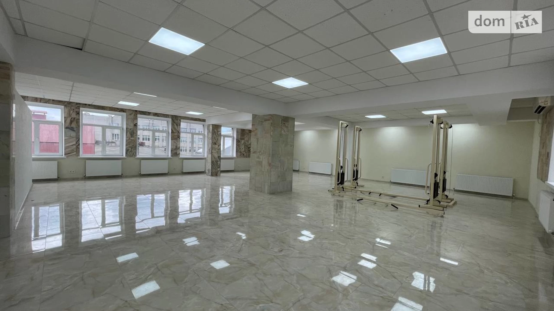 Сдается в аренду офис 200 кв. м в бизнес-центре, цена: 40000 грн - фото 2
