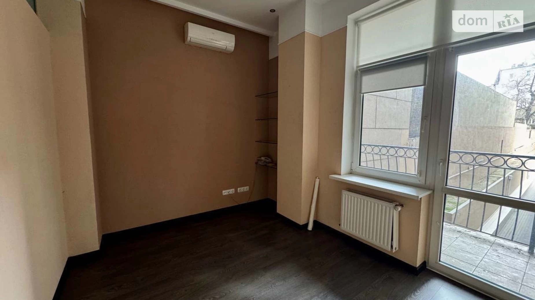 Сдается в аренду офис 187.5 кв. м в бизнес-центре, цена: 1300 $ - фото 2