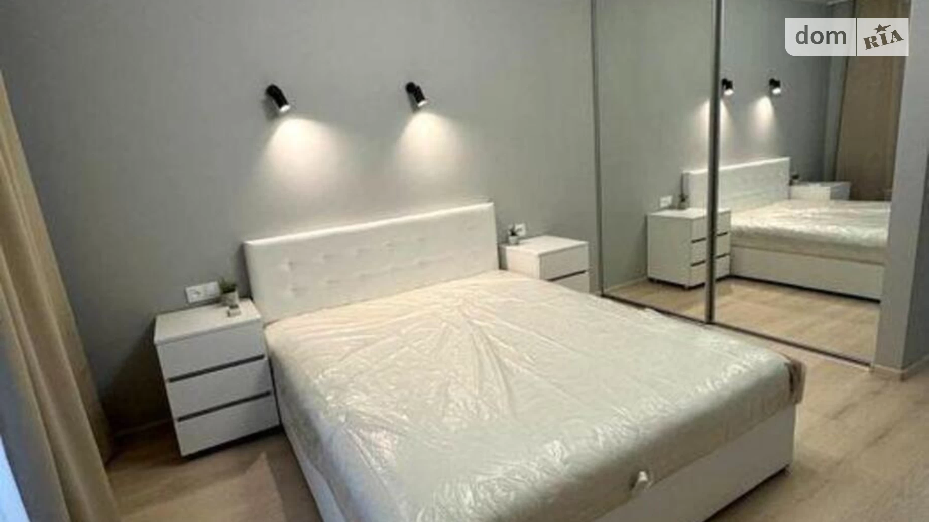 Продается 1-комнатная квартира 41 кв. м в Киеве, ул. Михаила Максимовича, 24 - фото 2