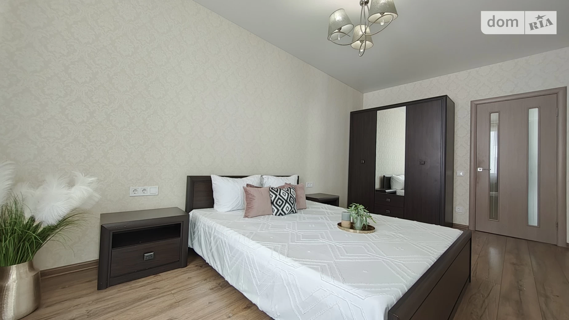 Продается 1-комнатная квартира 40 кв. м в Буче, пер. Тихого, 4 корпус 1 - фото 2