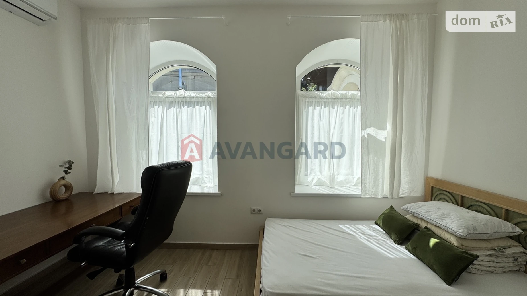 Продается 2-комнатная квартира 72 кв. м в Днепре, ул. Кишиневская, 4 - фото 2