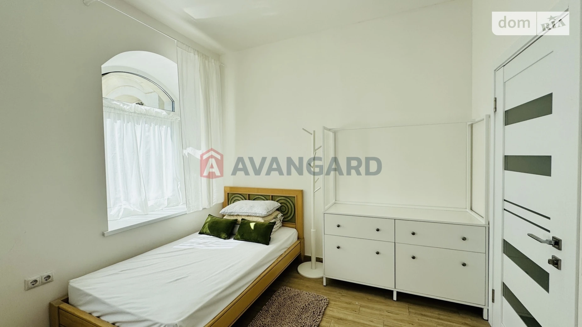Продается 2-комнатная квартира 72 кв. м в Днепре, ул. Кишиневская, 4 - фото 3