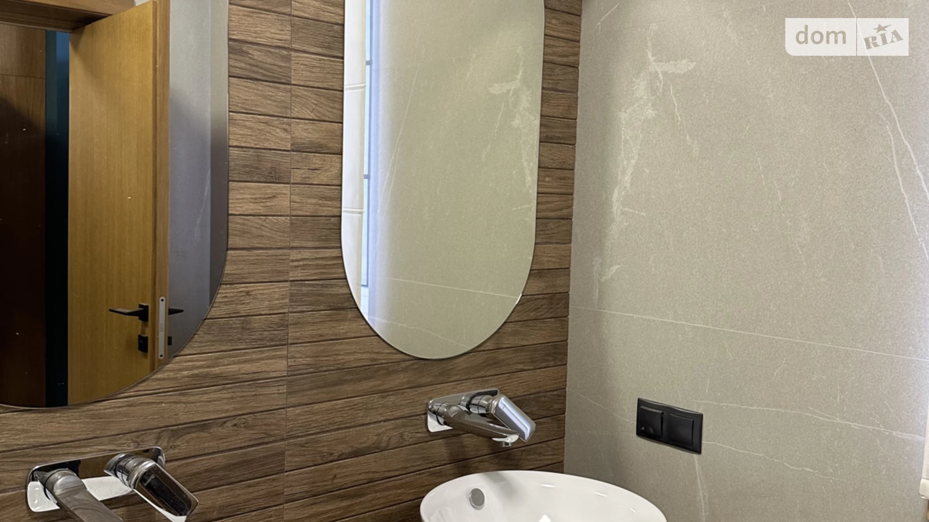 Продается одноэтажный дом 223 кв. м с камином, цена: 350000 $ - фото 2