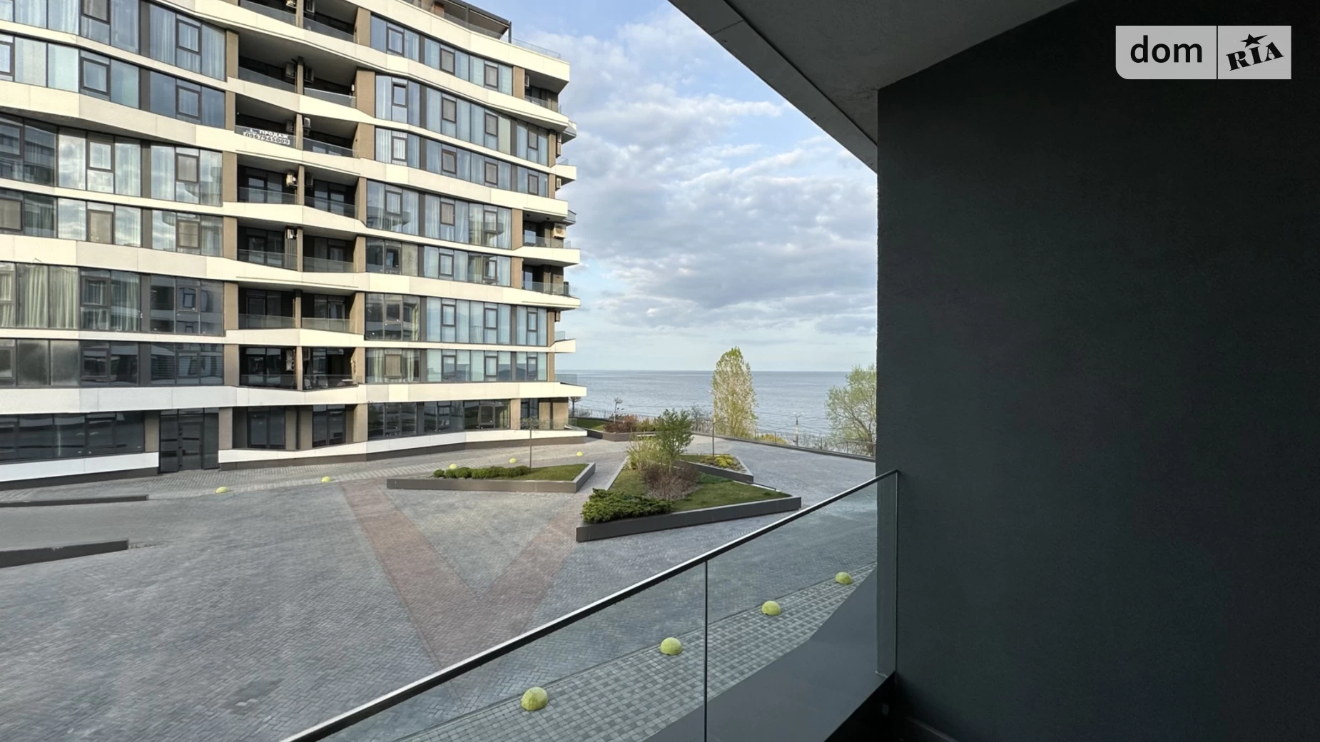 Продається 1-кімнатна квартира 61 кв. м у Одесі, Фонтанська дор., 77А - фото 2
