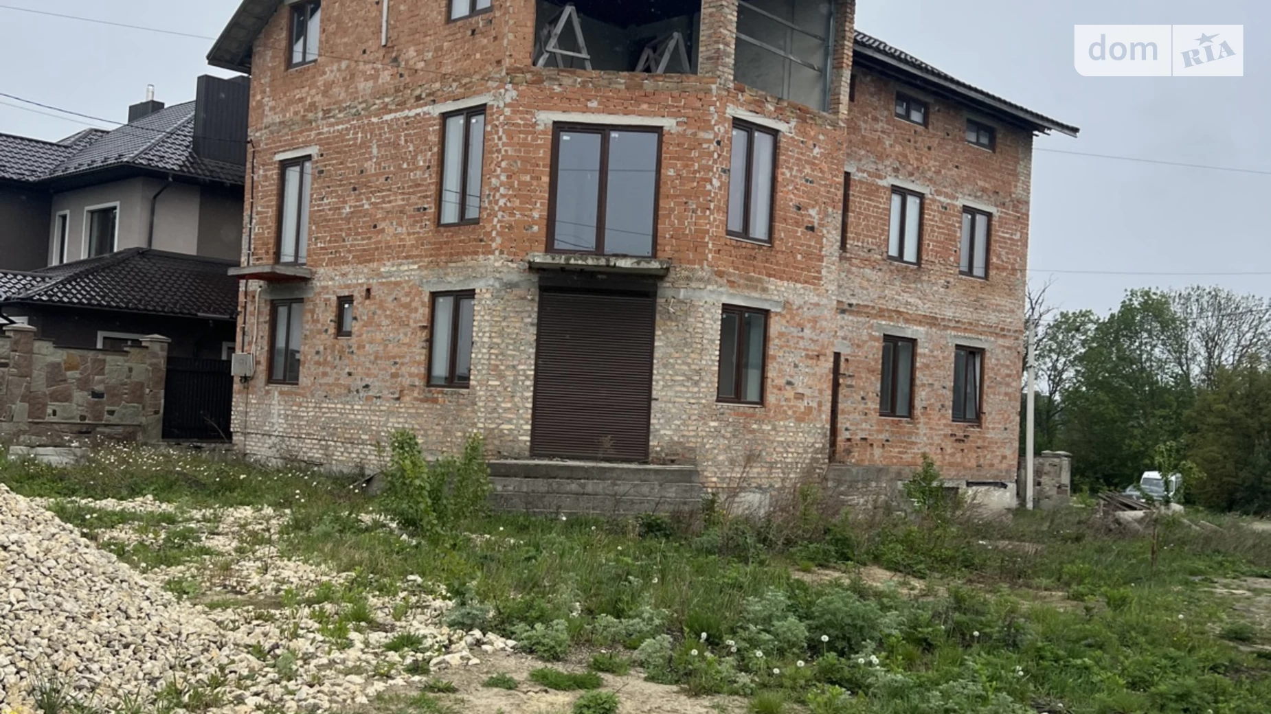 Продается дом на 3 этажа 335 кв. м с верандой, цена: 95000 $ - фото 2
