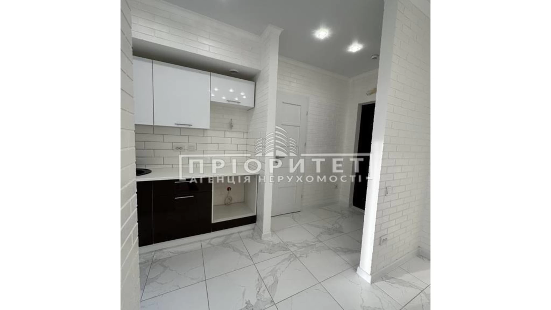 Продается 2-комнатная квартира 42 кв. м в, цена: 49000 $ - фото 2