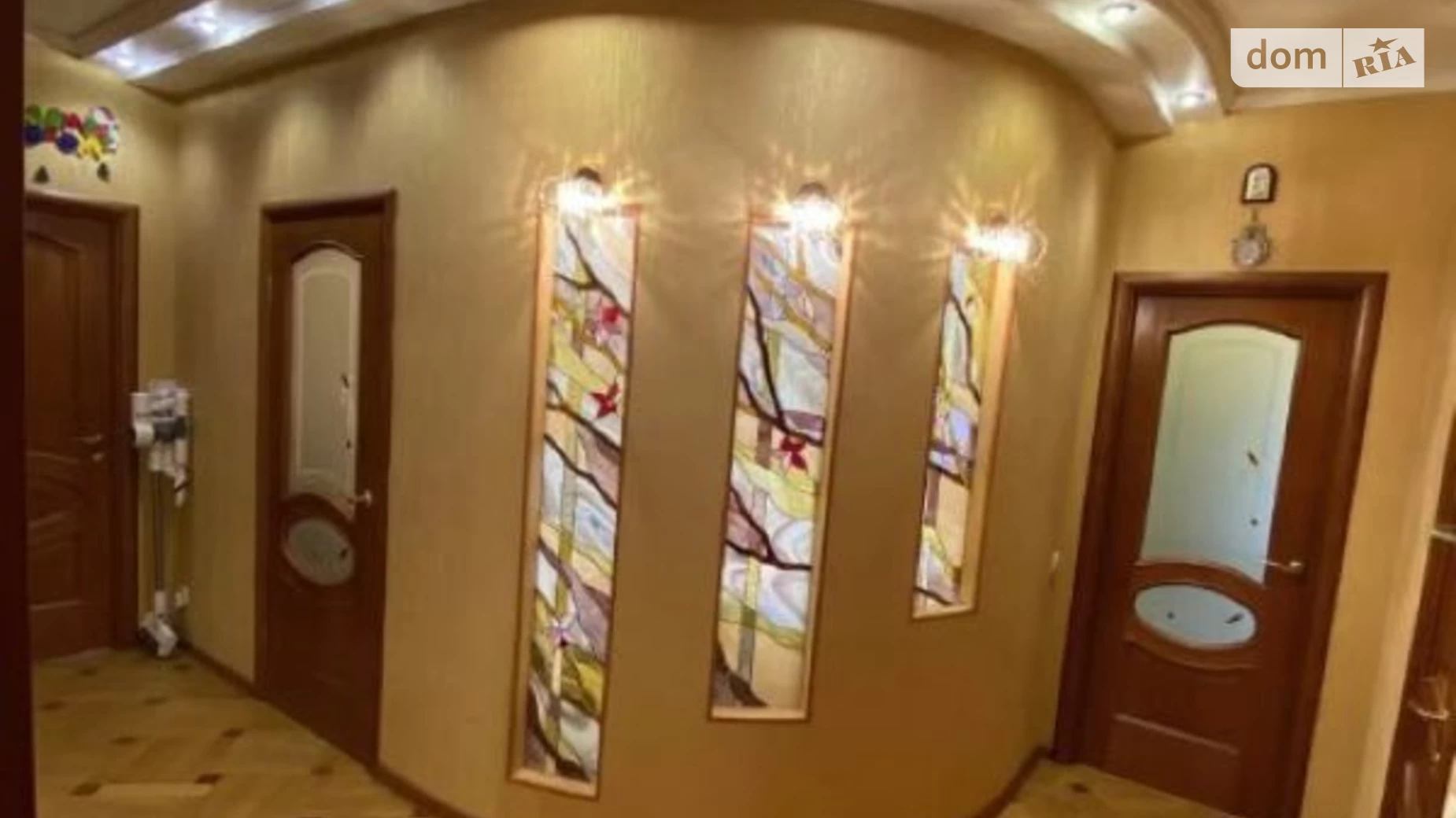 Продается 2-комнатная квартира 75 кв. м в Киеве, ул. Анны Ахматовой, 18 - фото 4