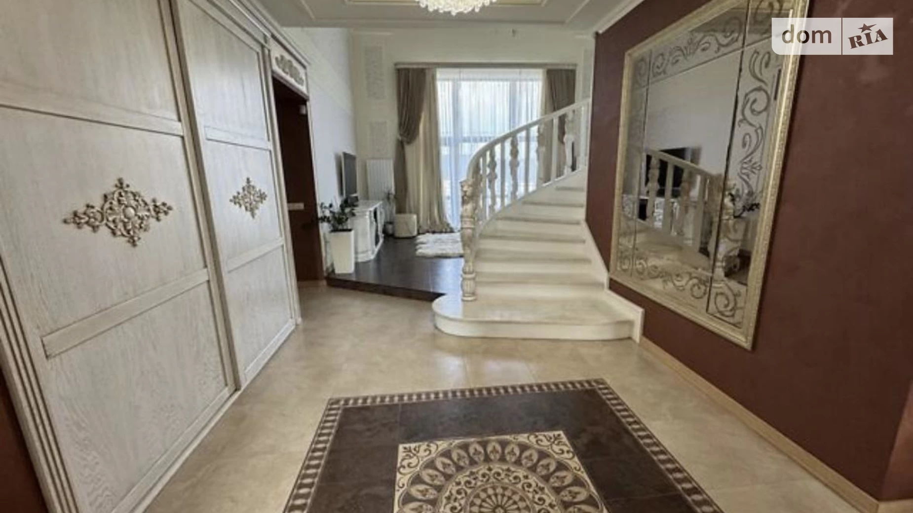 Продается дом на 2 этажа 227 кв. м с участком, цена: 285000 $ - фото 3