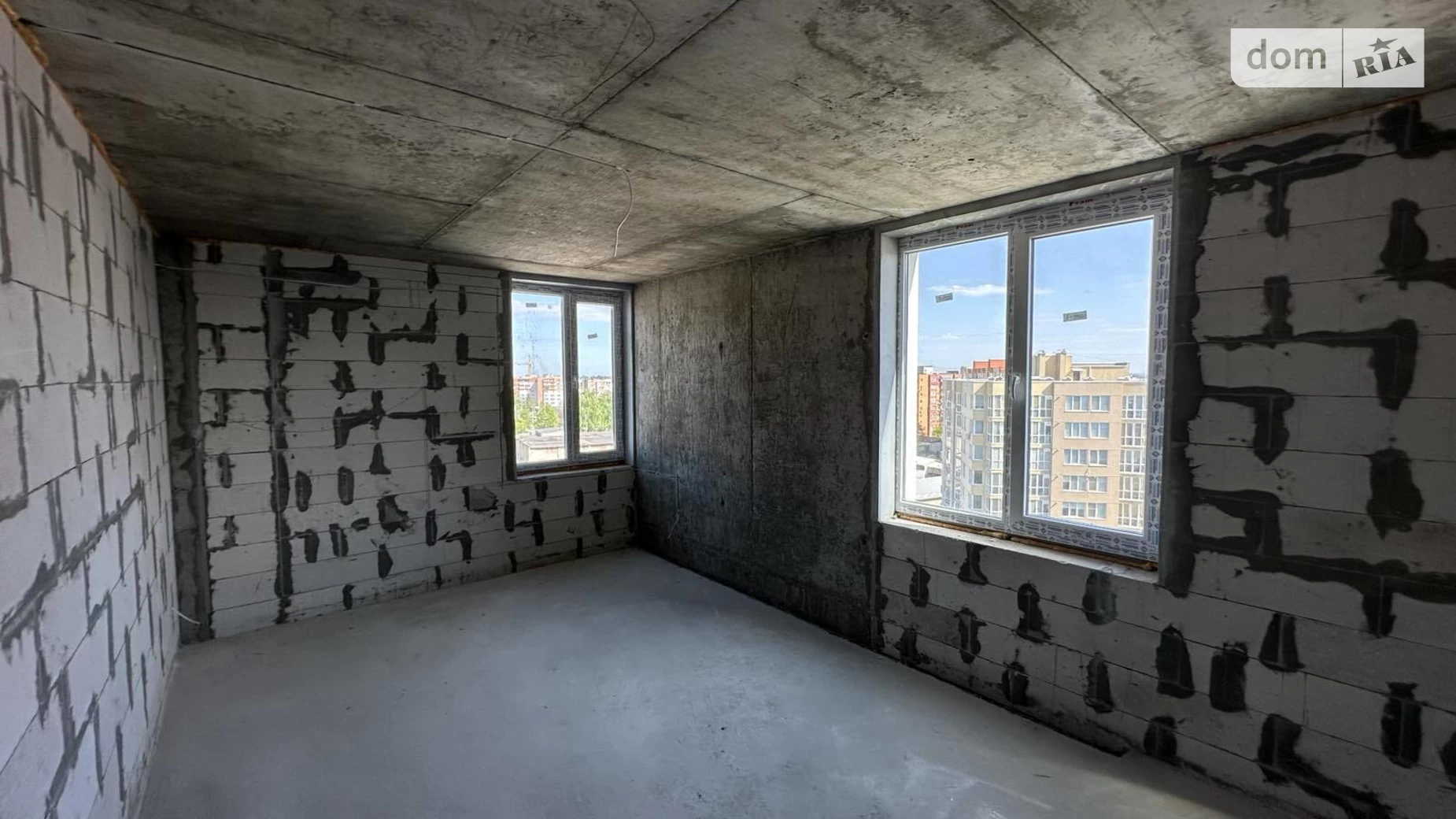 3-комнатная квартира 96 кв. м в Тернополе, ул. Троллейбусная - фото 2