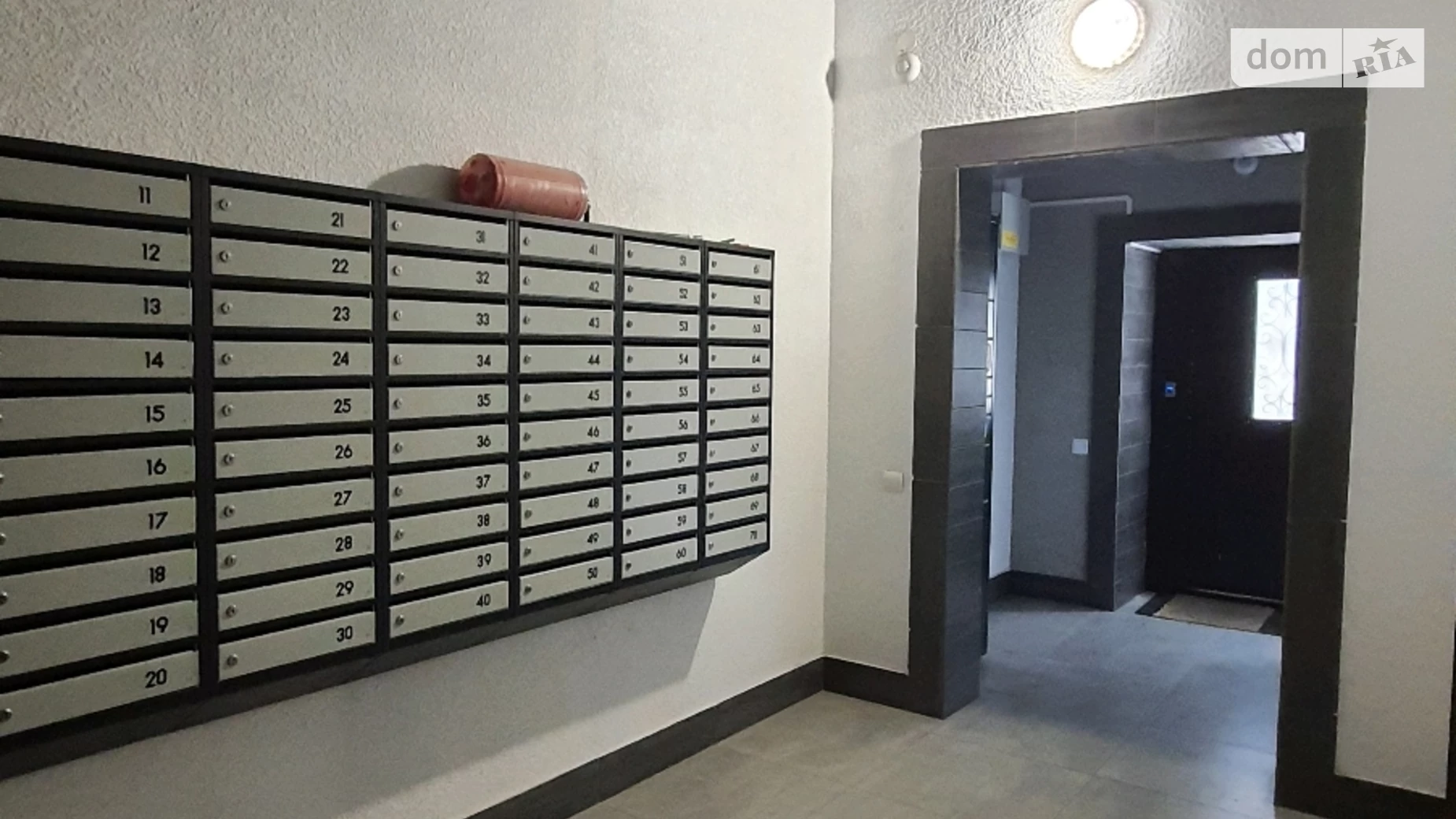 Продается 2-комнатная квартира 74.2 кв. м в, цена: 57000 $ - фото 2