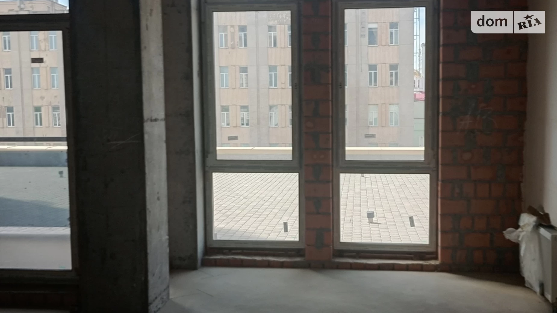 Продається 2-кімнатна квартира 82 кв. м у Вінниці, просп. Космонавтів, 49 - фото 2