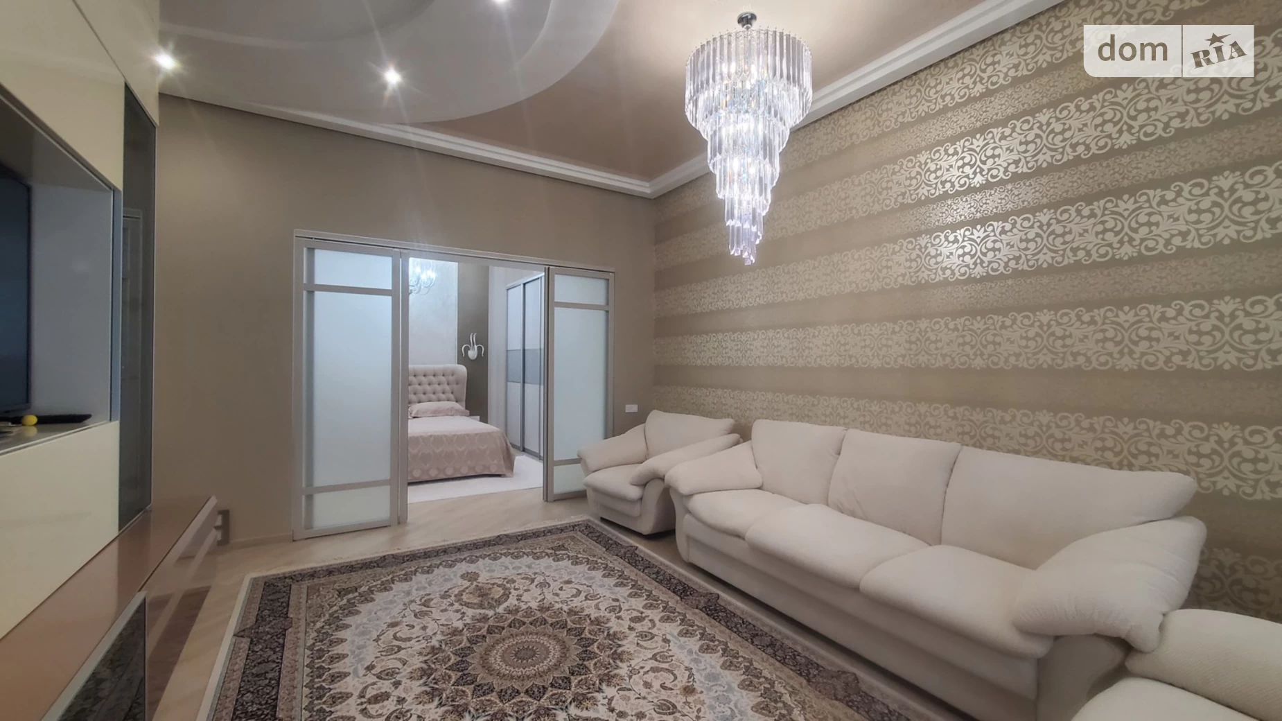 Продается 2-комнатная квартира 89 кв. м в, цена: 188000 $ - фото 2