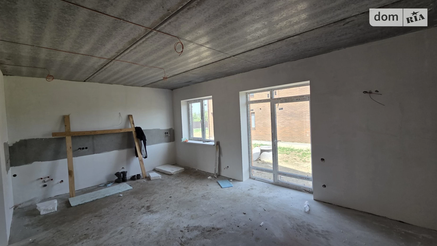 Продается дом на 2 этажа 125 кв. м с камином, цена: 93000 $ - фото 5