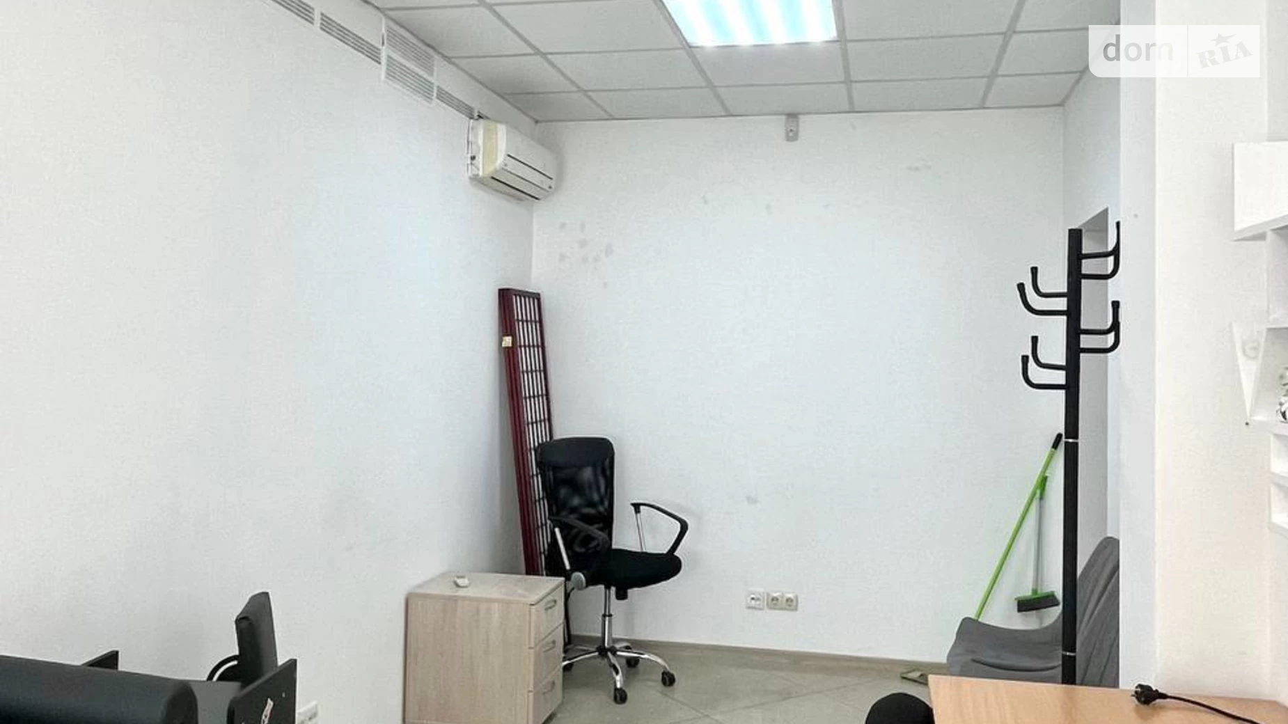 Сдается в аренду офис 19 кв. м в бизнес-центре, цена: 9500 грн - фото 2