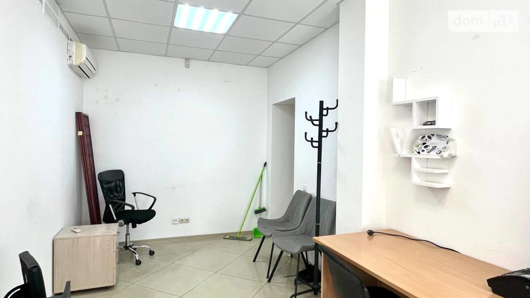 Сдается в аренду офис 19 кв. м в бизнес-центре, цена: 9500 грн - фото 3