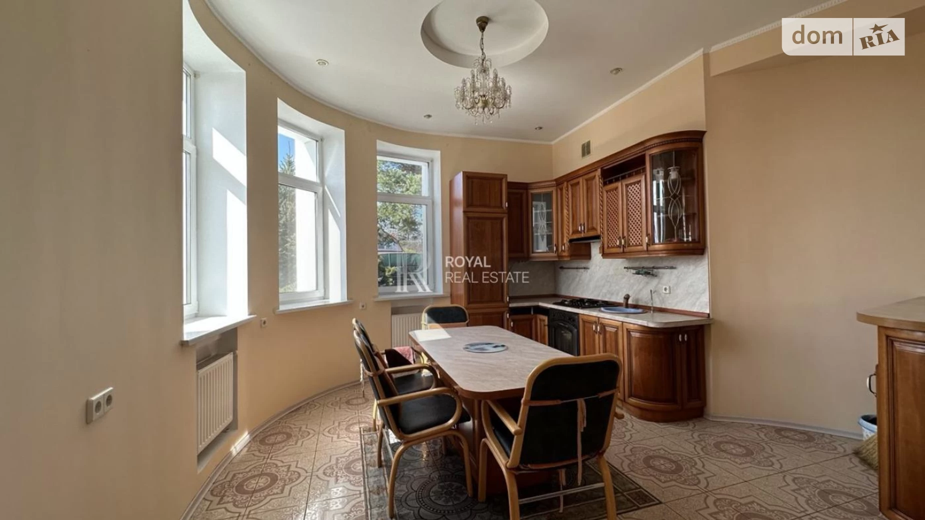 Продается дом на 3 этажа 645 кв. м с садом, цена: 299000 $ - фото 4