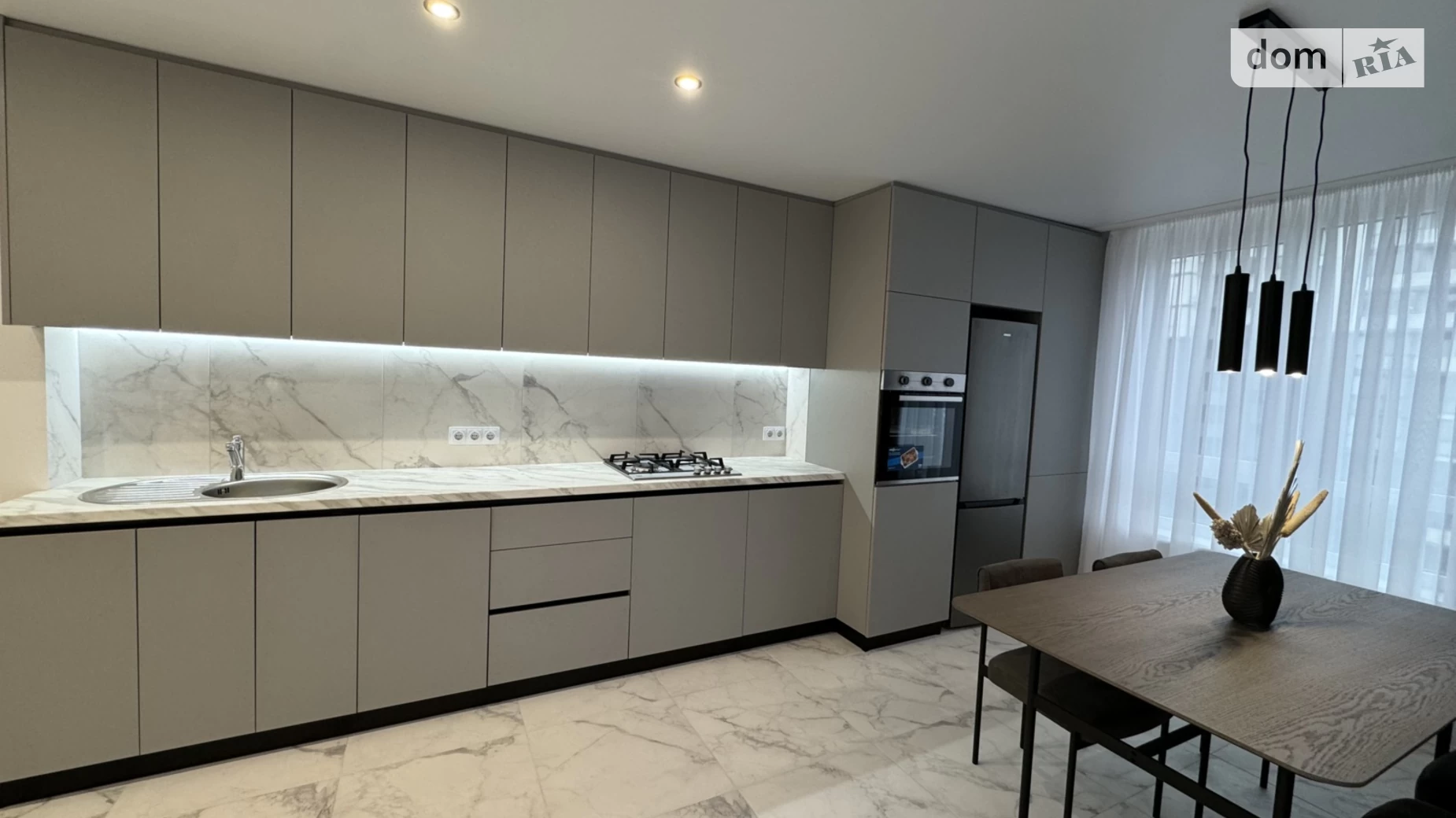 2-кімнатна квартира 84 кв. м у Тернополі, цена: 99800 $ - фото 4