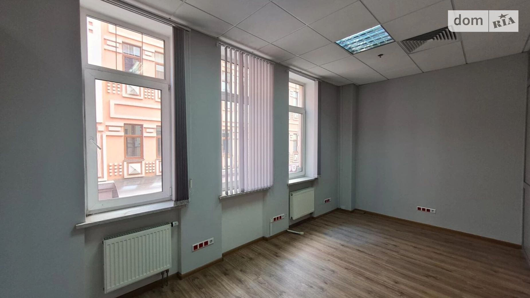 Сдается в аренду офис 131.6 кв. м в бизнес-центре, цена: 59220 грн - фото 5