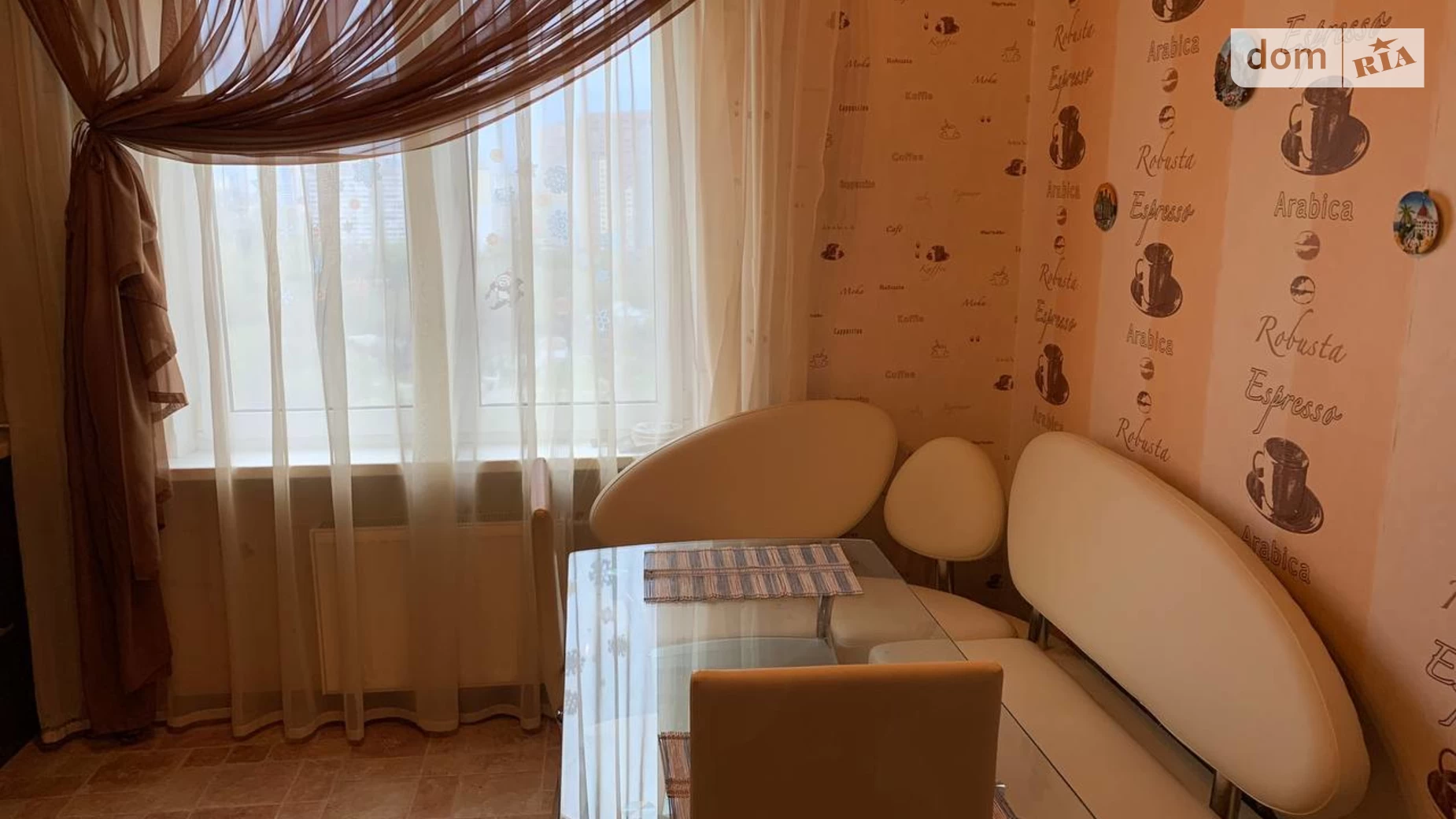 Продается 3-комнатная квартира 92.2 кв. м в Киеве, ул. Анны Ахматовой, 24 - фото 2