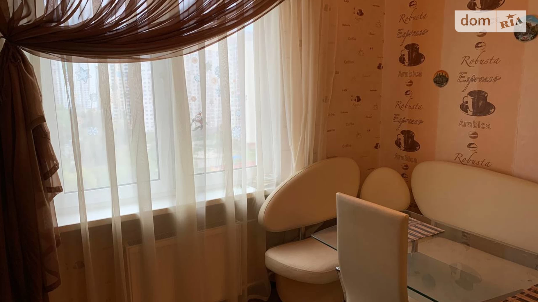 Продается 3-комнатная квартира 92.2 кв. м в Киеве, ул. Анны Ахматовой, 24 - фото 3