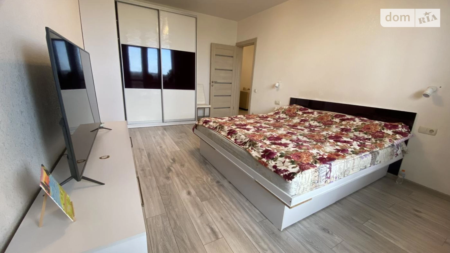 Продается 3-комнатная квартира 70.8 кв. м в Киеве, просп. Свободы, 2В - фото 5
