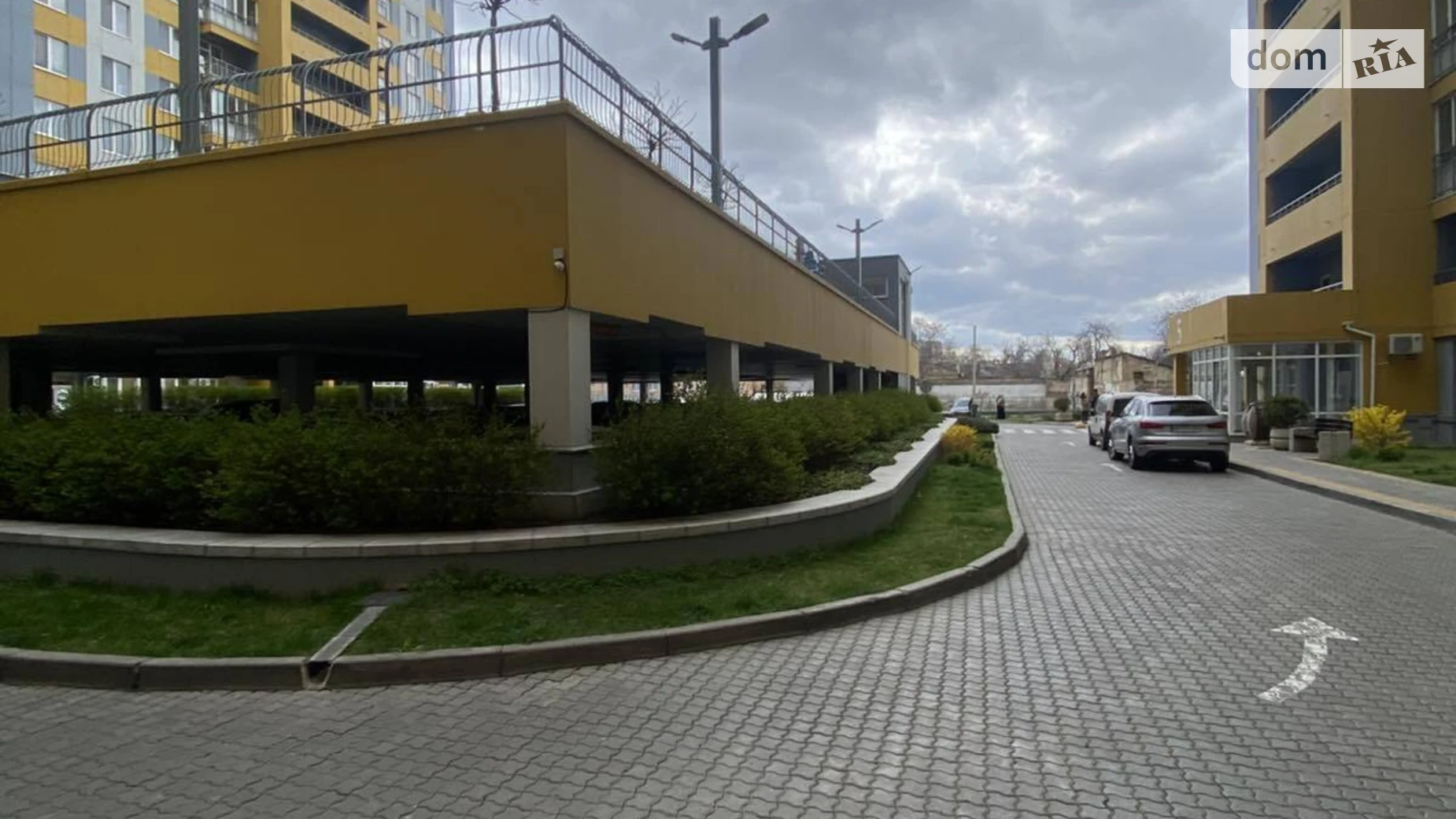 Продається 3-кімнатна квартира 95.3 кв. м у Одесі, вул. Михайлівська - фото 2
