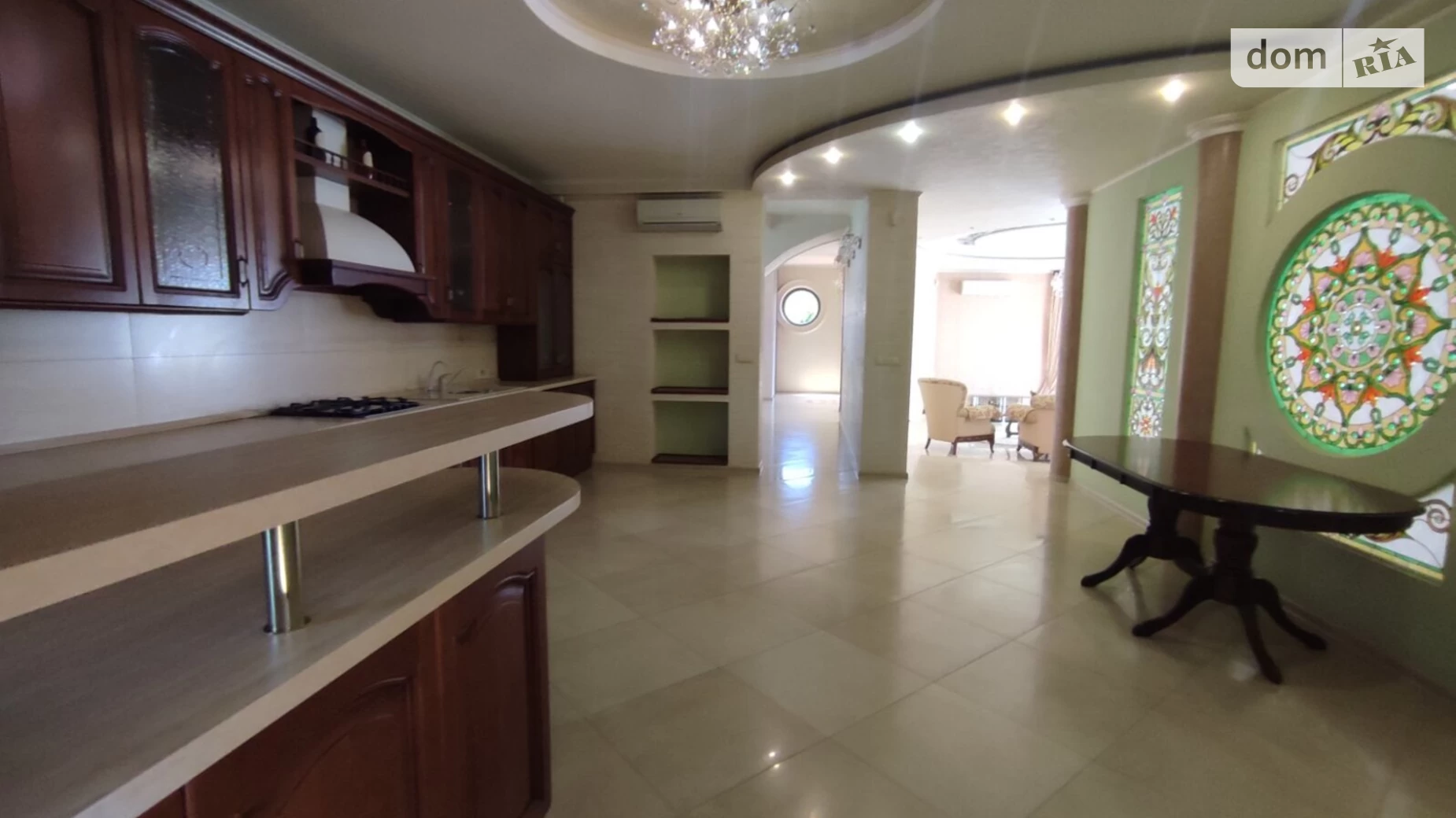 Продается дом на 2 этажа 295 кв. м с садом, цена: 350000 $ - фото 2