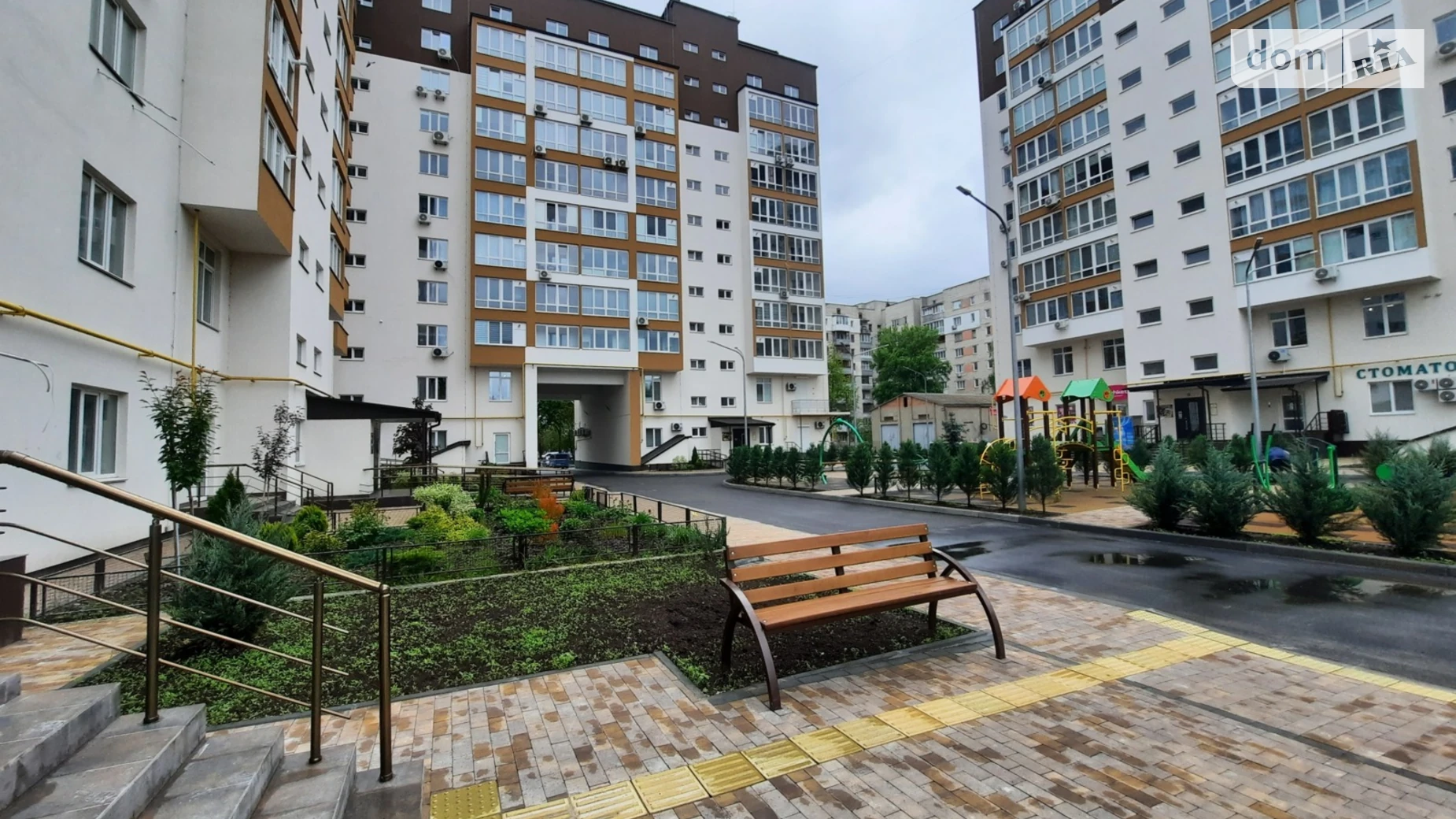 Продается 1-комнатная квартира 49 кв. м в Виннице, просп. Юности, 16Б - фото 2