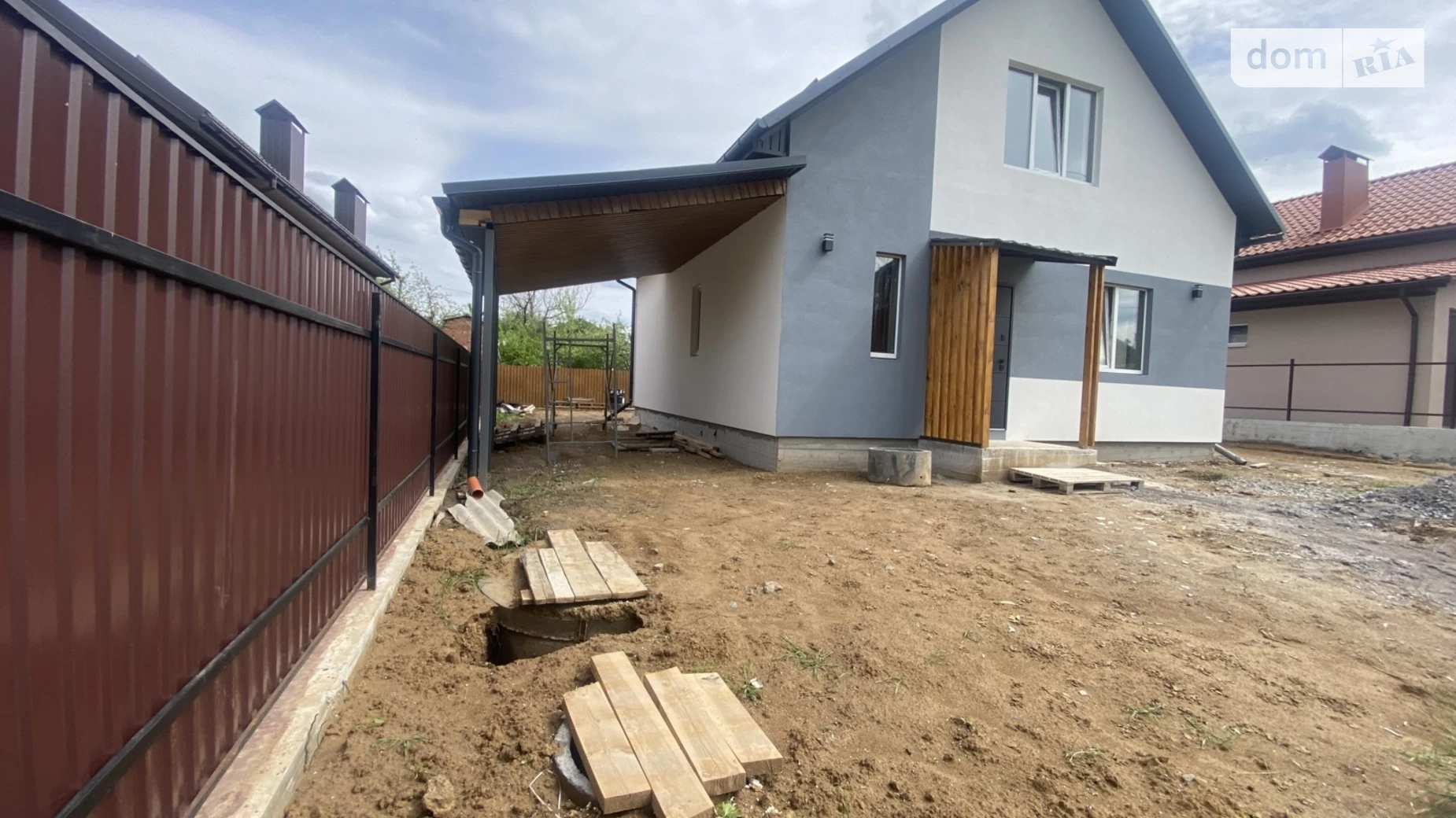 Продается дом на 2 этажа 130 кв. м с камином, цена: 77000 $ - фото 2