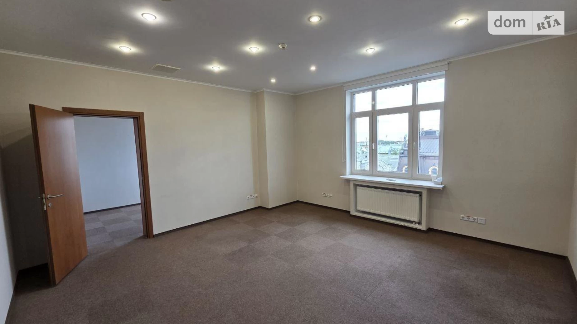 Сдается в аренду офис 220 кв. м в бизнес-центре, цена: 5650 $ - фото 5