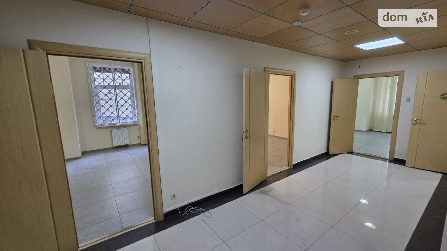 Здається в оренду офіс 200 кв. м в бізнес-центрі, цена: 3600 $ - фото 2
