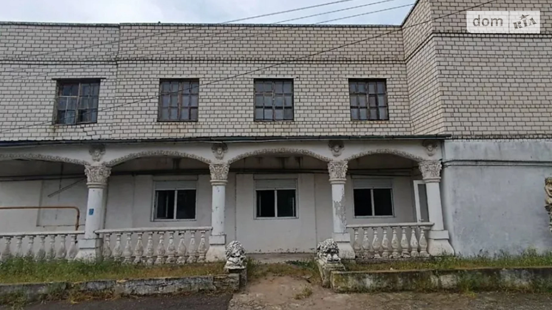 Продается объект сферы услуг 600 кв. м в 2-этажном здании, цена: 275000 $ - фото 3